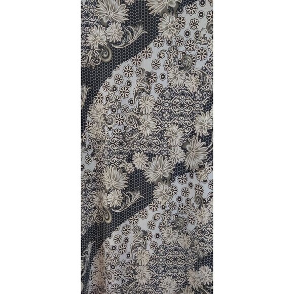 Exclusive One Top Silky Stretch Knit Black White Cream Floral Print Pointed Hem - Picture 9 of 10